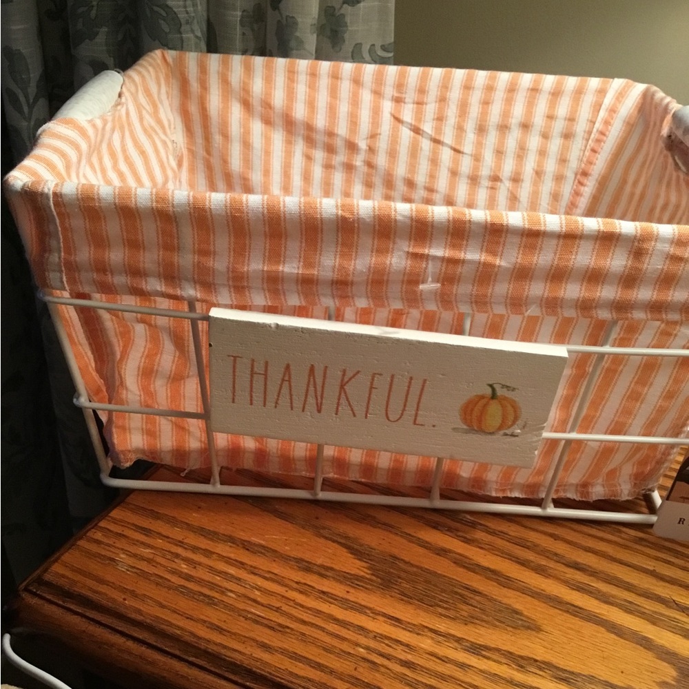Rae Dunn wire basket